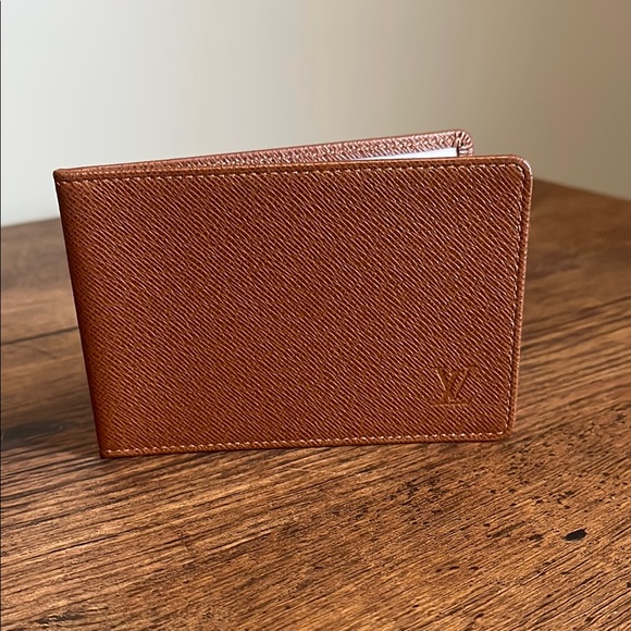 Louis Vuitton Brown Leather ID Holder - Picture 1 of 8